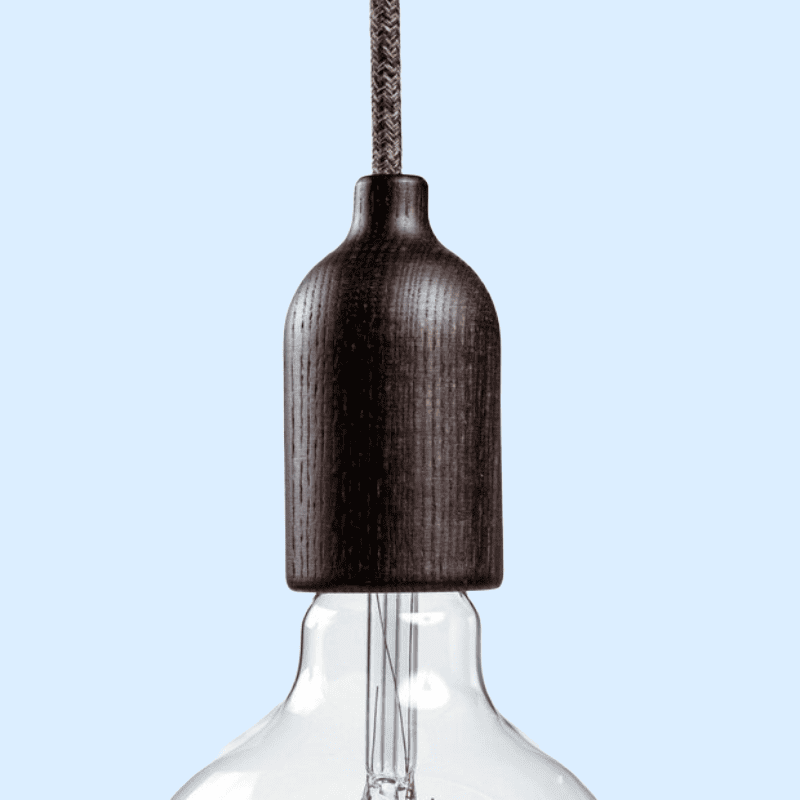 Hangende fitting met lamp, label 'Fittingen'.
